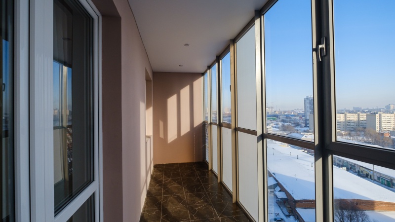 Balcone chiuso da vetrate